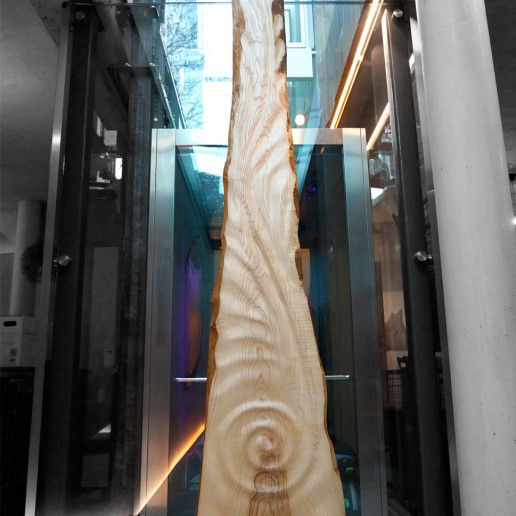 Holzkunstwerk - Am Wendepunkt der Gezeiten